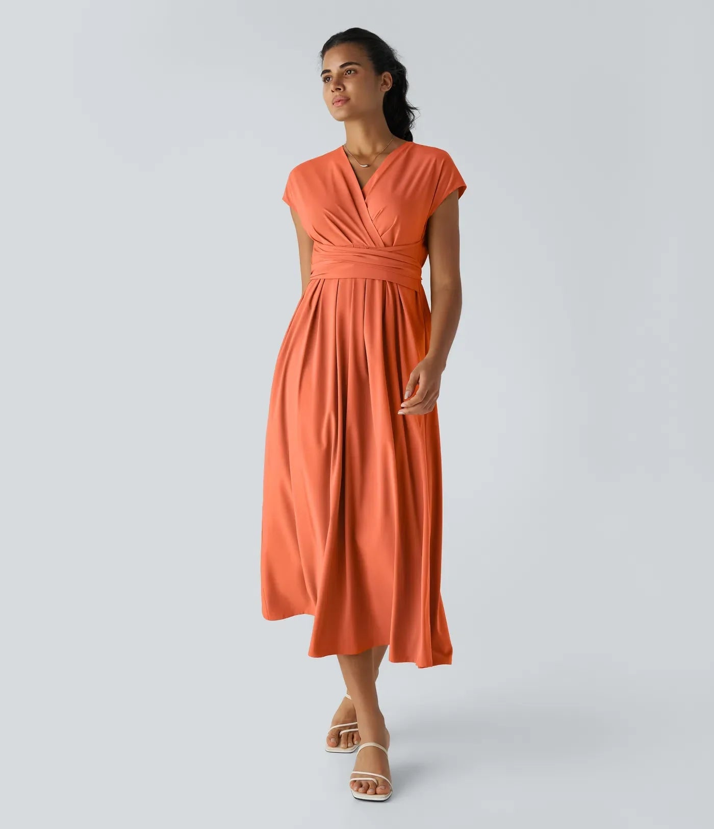 Elara Wickelkleid – Elegantes Midi mit V-Ausschnitt & Hoher Taille
