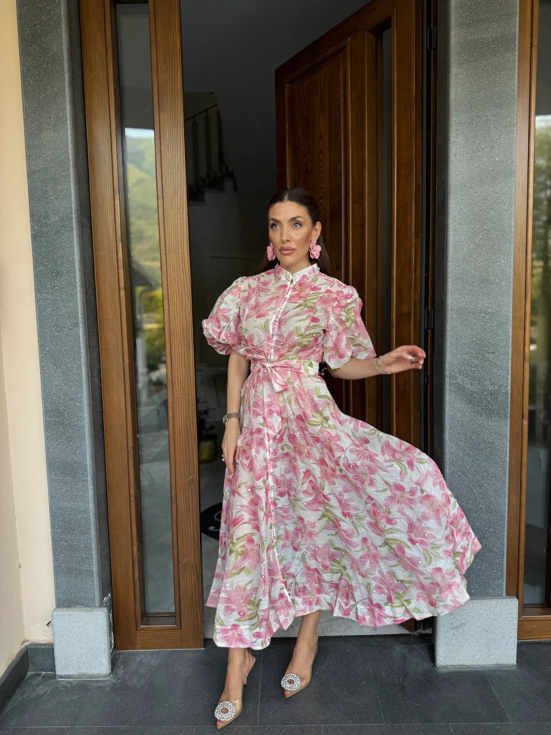 Estelle – Florales Midi Kleid mit Gürtel