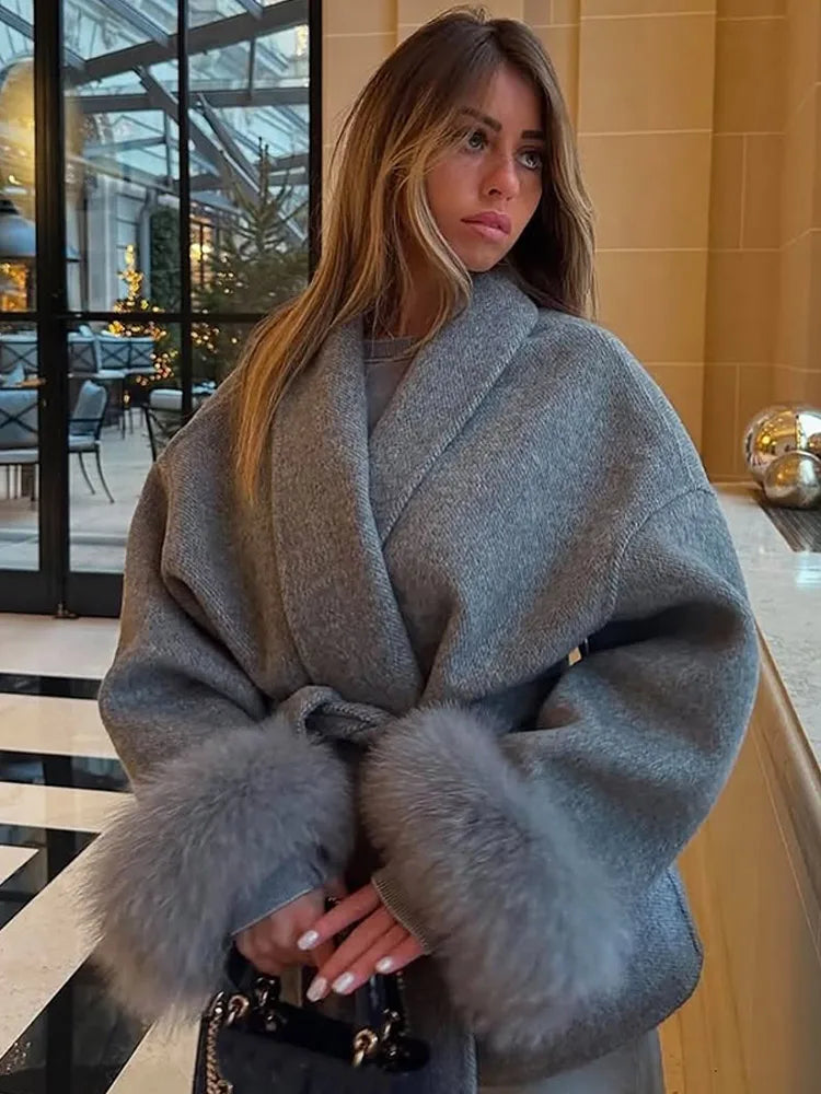 Marvessa | Luxuriöse Kunstfell Wolljacke