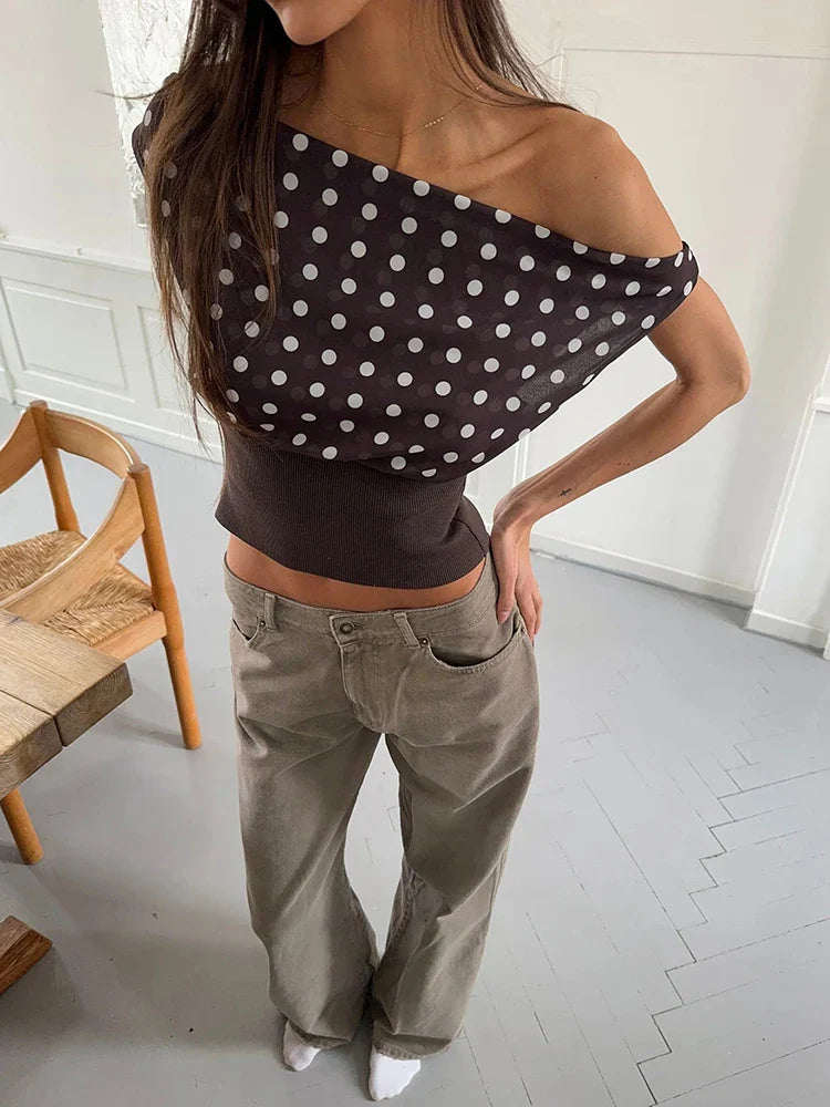 Serenara | Stilvolles Off-Shoulder Polka Dot Crop Top