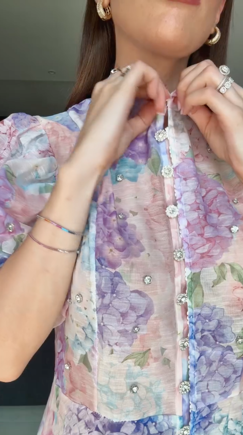 Estelle – Florales Midi Kleid mit Gürtel