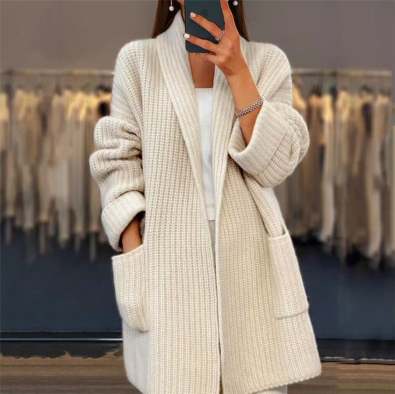 Amelia | Grobstrick Wollcardigan – Beige