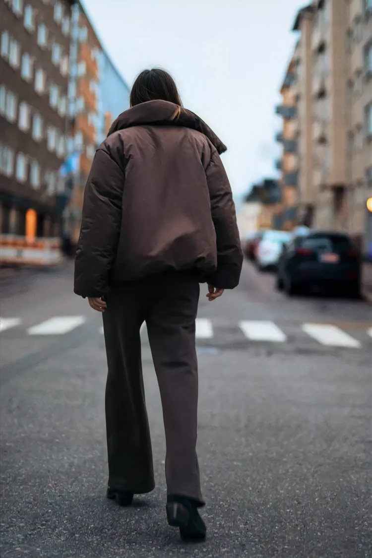 Elyra | Cloud-Wrap Urban-Puffer