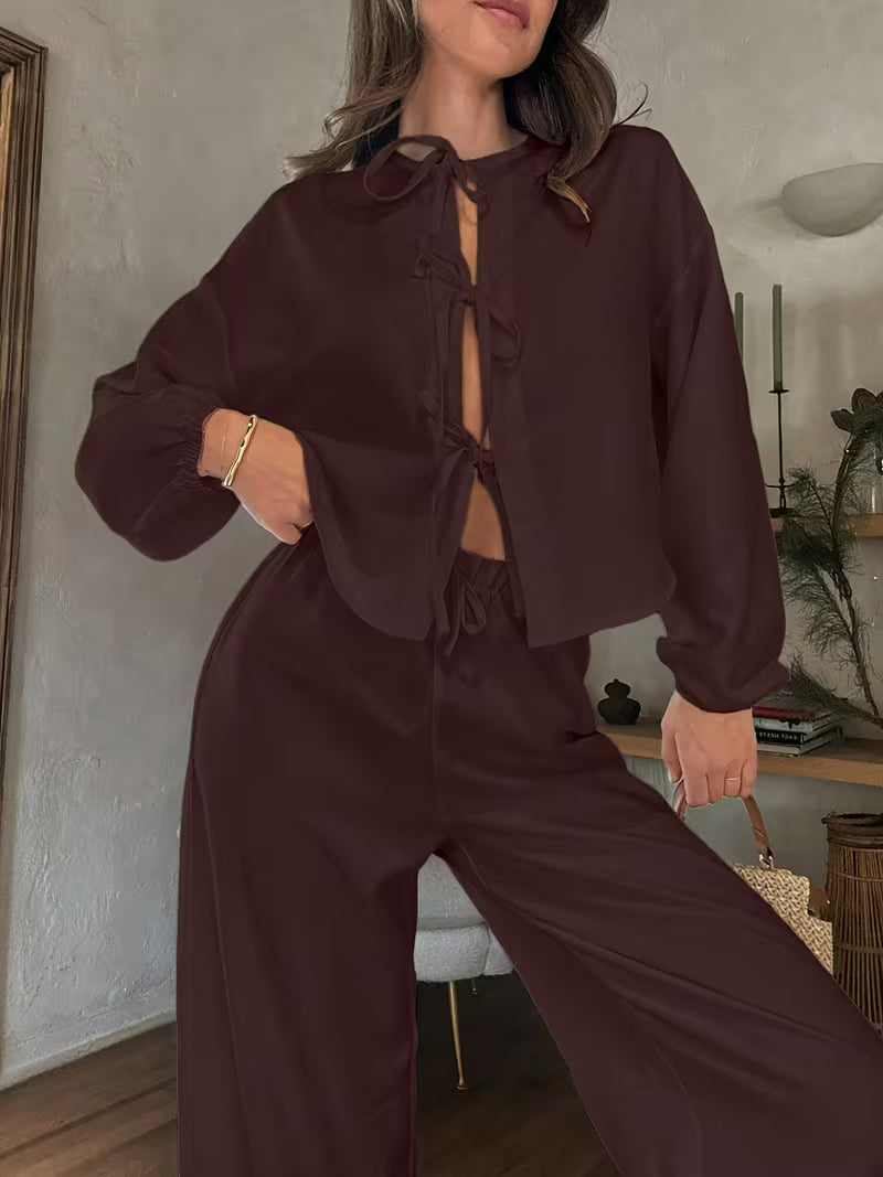 Valentina Zweiteiliges Set – Bluse mit Bindeband & Weite Hose