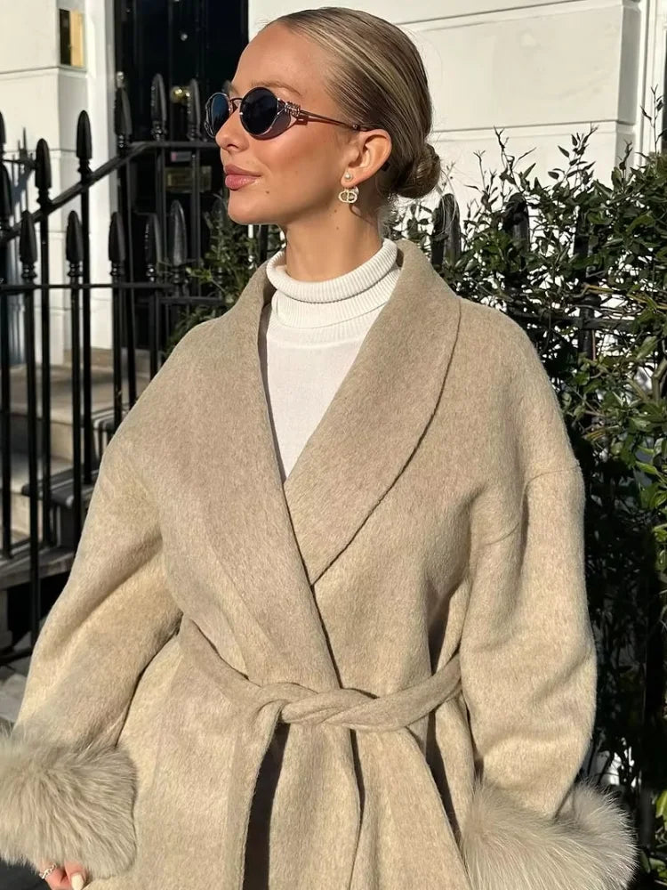 Marvessa | Luxuriöse Kunstfell Wolljacke