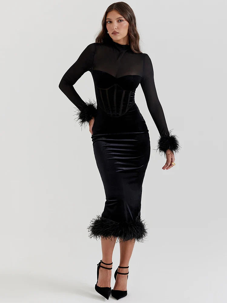 Lyriane | Federbesatz Transparente Eleganz Midi-Kleid