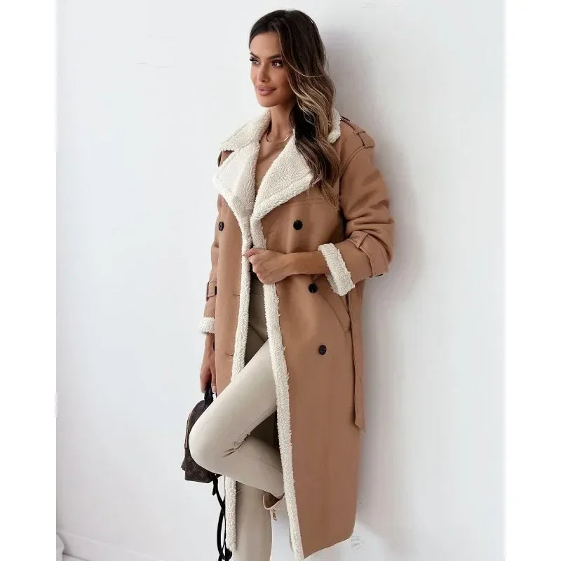 Selvara | Teddy-futterter Trenchcoat