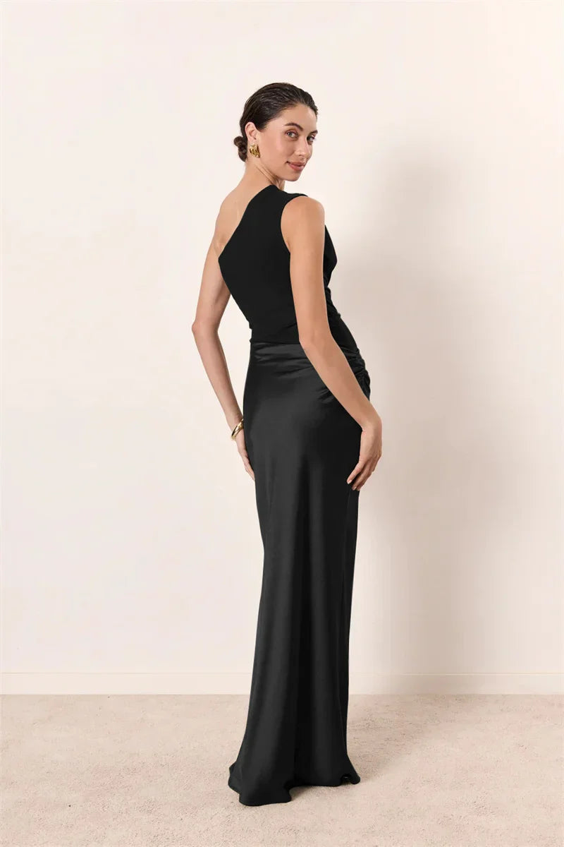 Coraline | Satin Ein-Schulter Maxi-Kleid