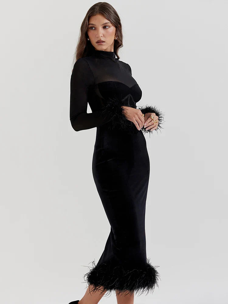 Lyriane | Federbesatz Transparente Eleganz Midi-Kleid