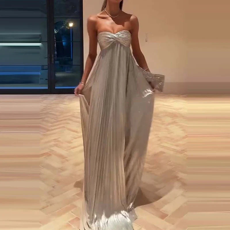 Sylvara Silbernes Gewand