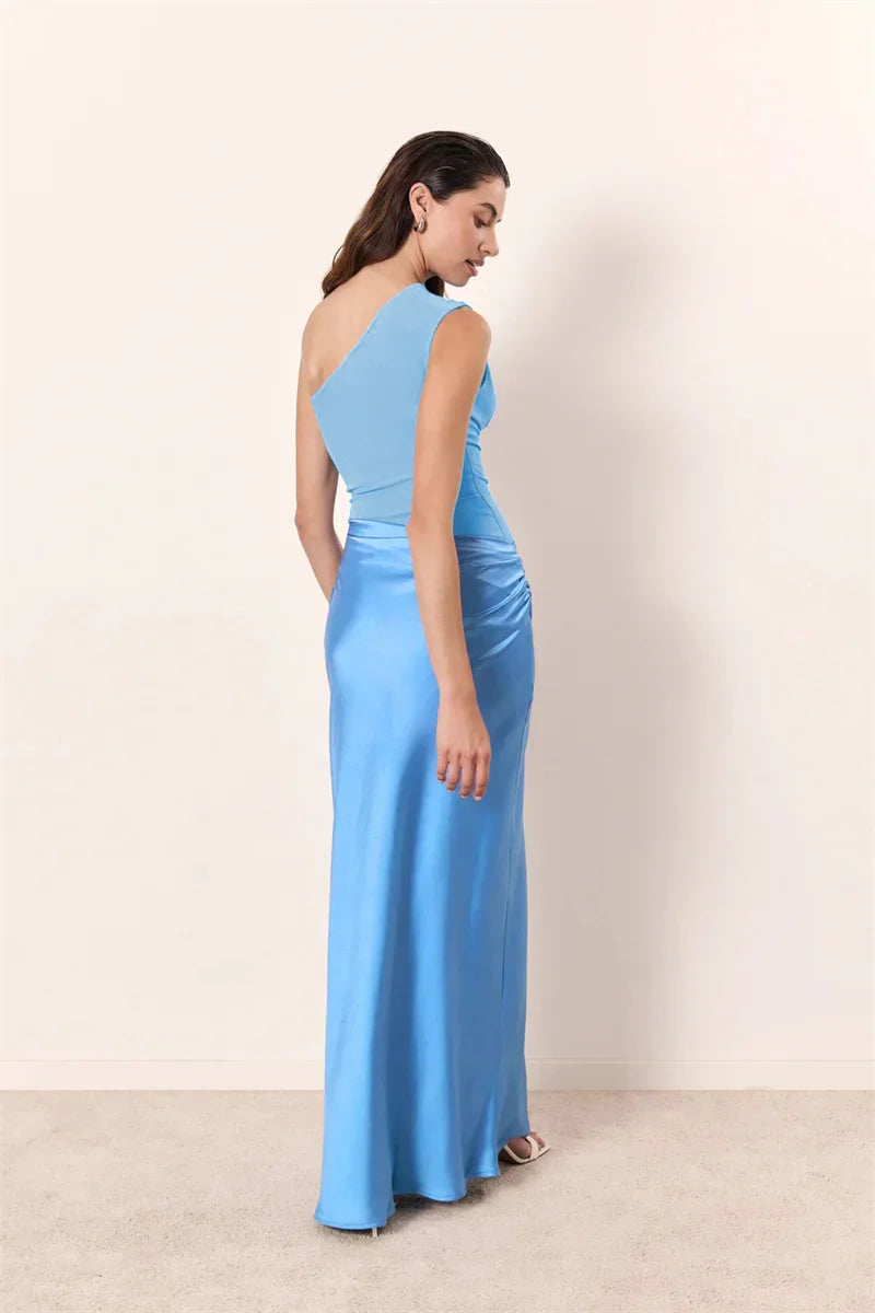 Coraline | Satin Ein-Schulter Maxi-Kleid