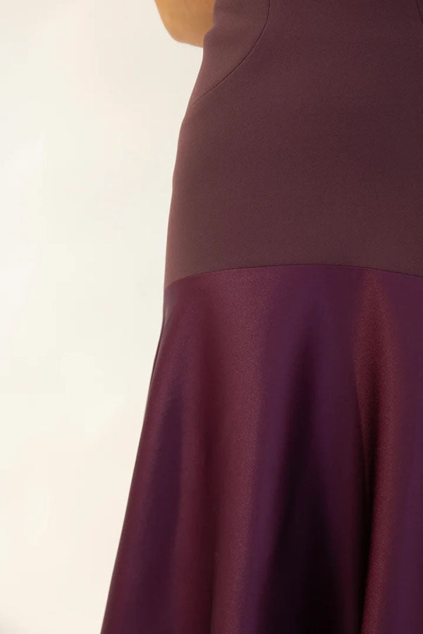 Luxe Satin Glow Strapless Maxi Kleid