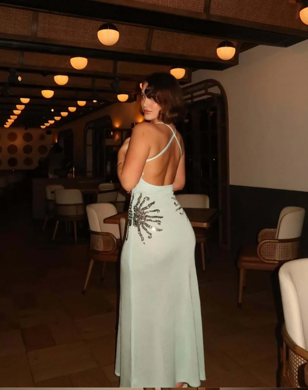 Celeste Pailletten Halter Maxi-Kleid