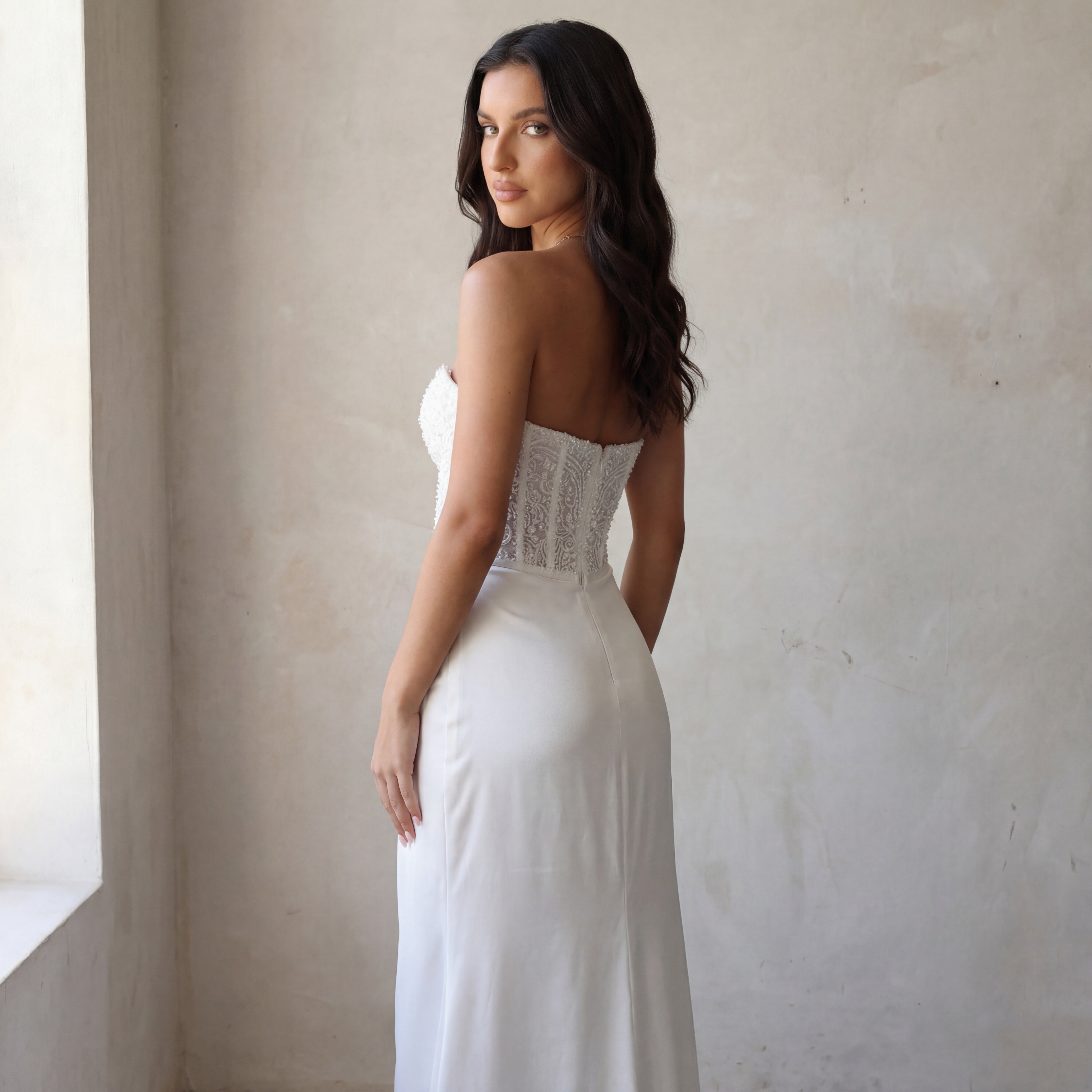 Ismeria | Perlenbesetztes Satin Korsett Maxikleid